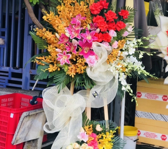 LẴNG HOA CHÚC MỪNG 