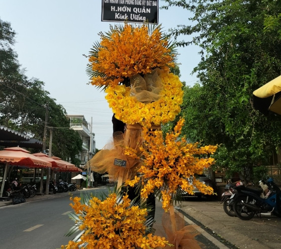 KỆ HOA TANG LỄ