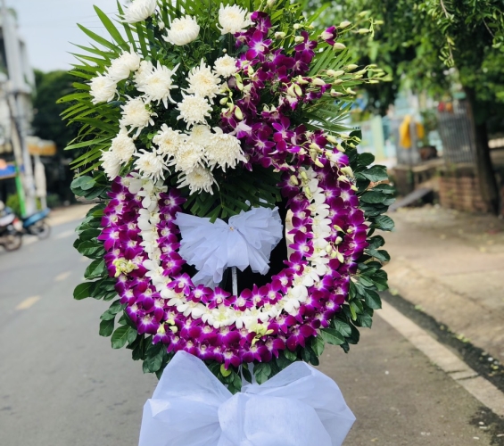 LẴNG HOA CHIA BUỒN - HOA TƯƠI BÌNH PHƯỚC