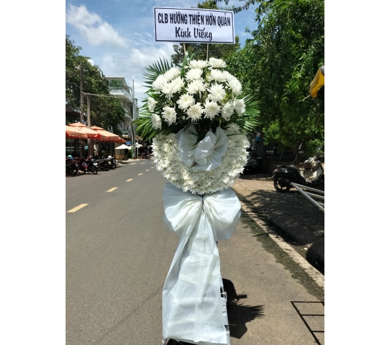 KỆ HOA CHIA BUỒN 7