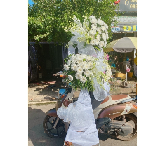 KỆ HOA CHIA BUỒN 10