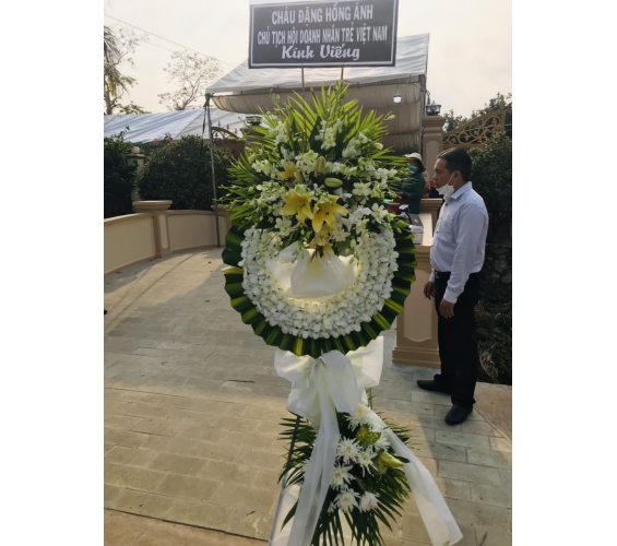 KỆ HOA CHIA BUỒN 28