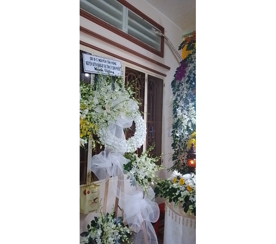 KỆ HOA CHIA BUỒN 29