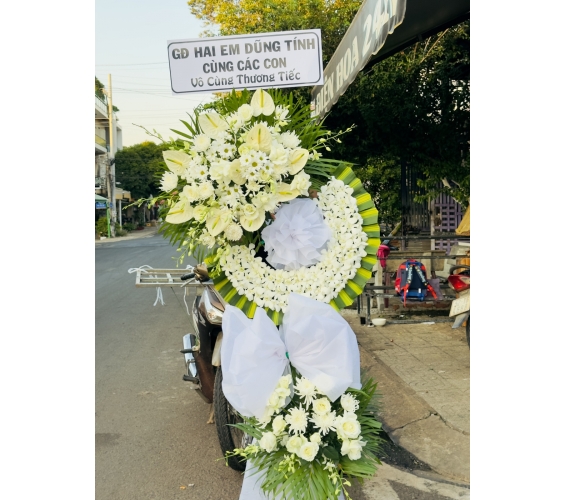 ĐẶT HOA CHIA BUỒN TẠI BÌNH LONG BÌNH PHƯỚC